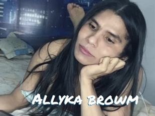 allyka_browm Max 50