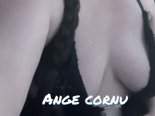Ange_cornu