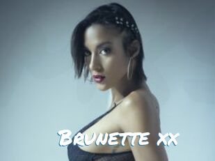 Brunette_xx