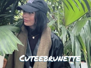 Cuteebrunette