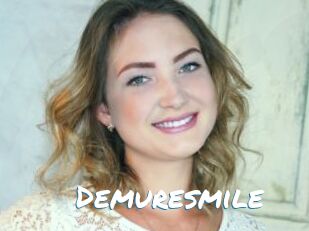 Demuresmile