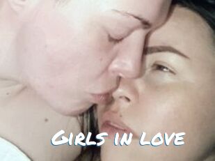 Girls_in_love