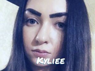 Kyliee_ Max 50