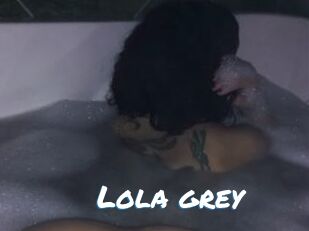 Lola_grey