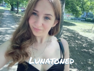 Lunatoned