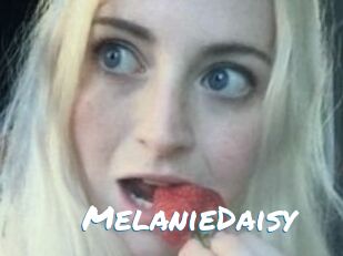 Melanie_Daisy