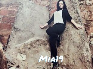Mia19