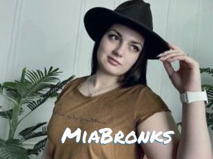 MiaBronks