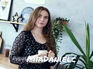 MiaDanielc