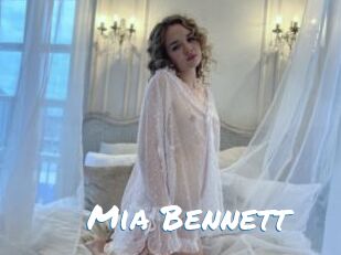 Mia_Bennett