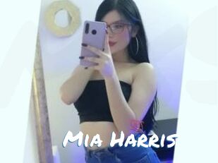 Mia_Harris