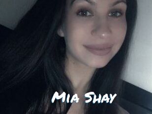 Mia_Shay