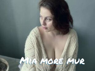Mia_more_mur