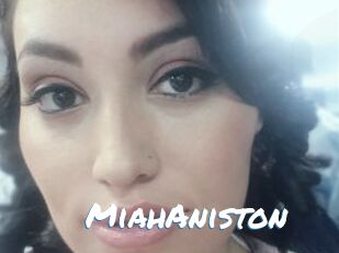 MiahAniston