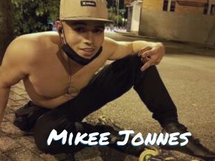 Mikee_Jonnes