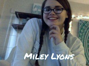 Miley_Lyons