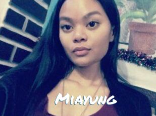 Mia_yung