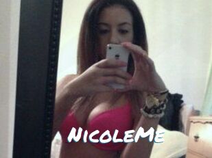 NicoleMe