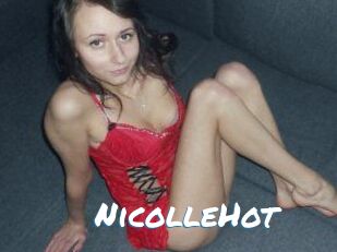 NicolleHot