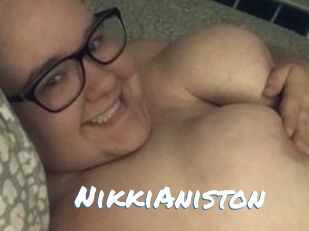 Nikki_Aniston
