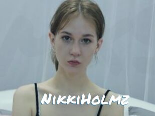 NikkiHolmz