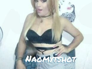Naomytshot