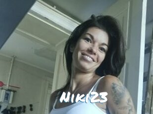 Niki23