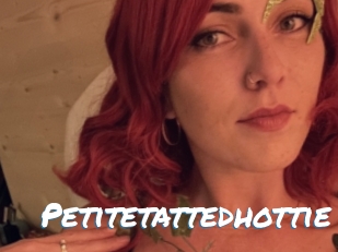 Petitetattedhottie