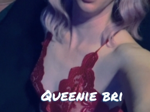 Queenie_bri