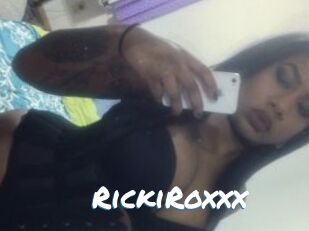 RickiRoxxx