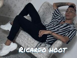 Ricardo_hoot