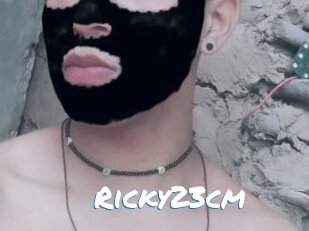 Ricky23cm