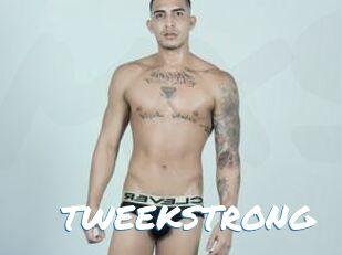 TWEEKSTRONG