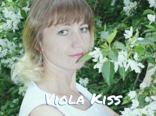 Viola_Kiss_