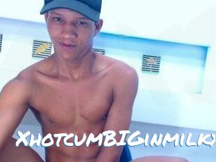 XhotcumBIGinmilkx
